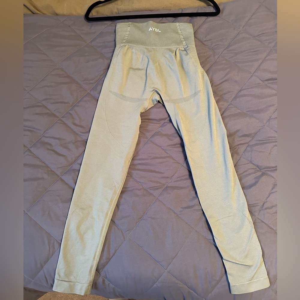 AYBL athletic leggings